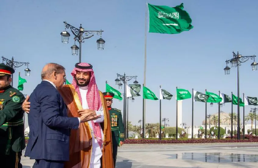 الردع النووي والقوى البشرية.. قراءة في التحالف الدفاعي بين السعودية وباكستان