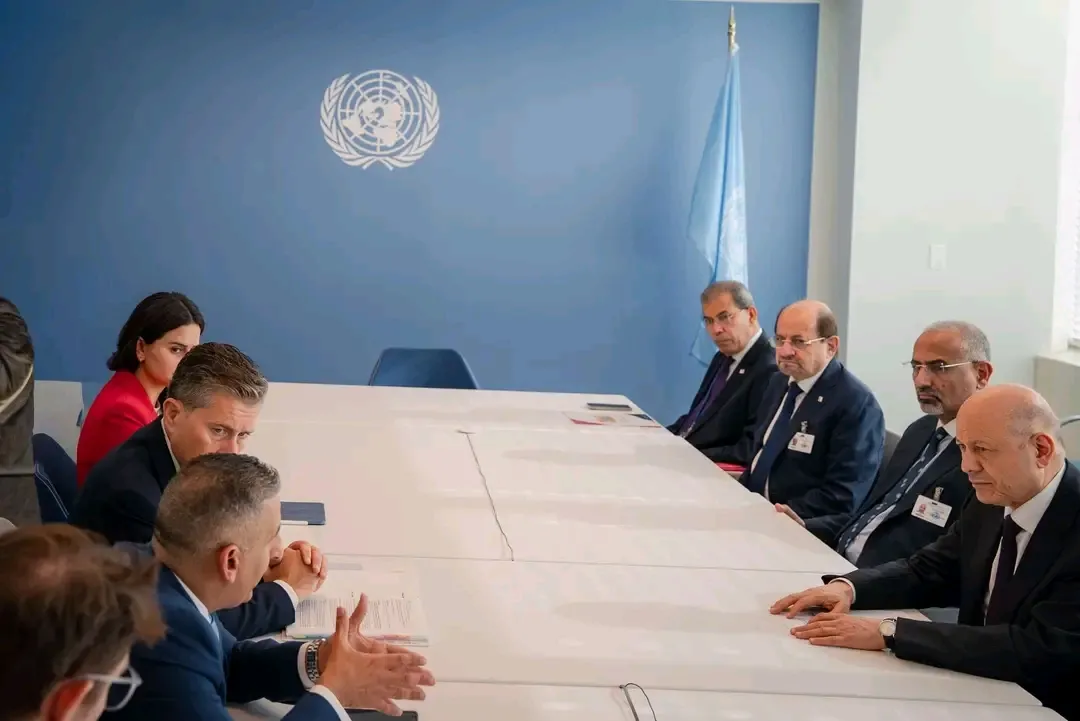 الرئيس الزُبيدي يلتقي ضمن وفد مجلس القيادة وزير الخارجية الألماني ووكيل الأمين العام للأمم المتحدة للشؤون الإنسانية