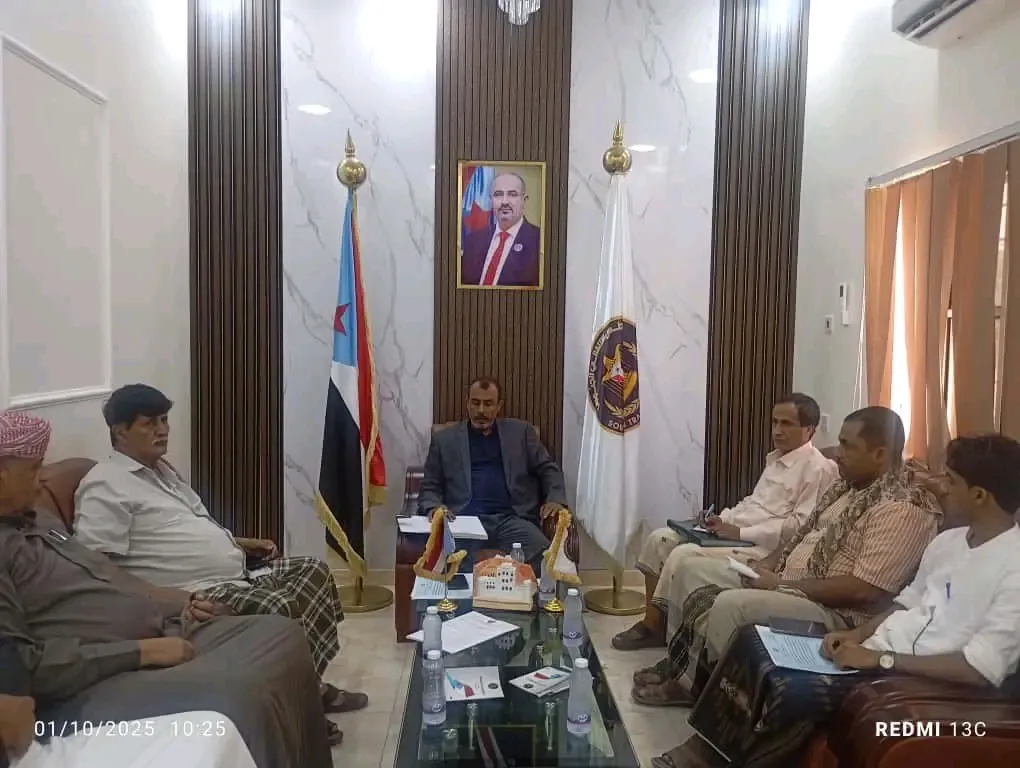 فريق التوجيه والرقابة الرئاسي يلتقي اللجنة التحضيرية لاتحاد المهندسين الجنوبيين بمحافظة المهرة
