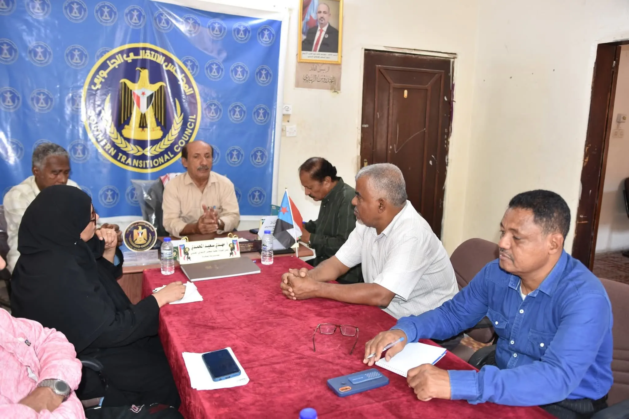 فريق التوجيه والرقابة الرئاسي يطّلع على أداء العمل في انتقالي المكلا