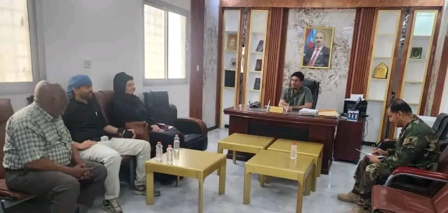 العميد الحوشبي يبحث مع وفد منظمة أطباء بلا حدود البلجيكية سبل تسهيل اعمالها في الجنوب