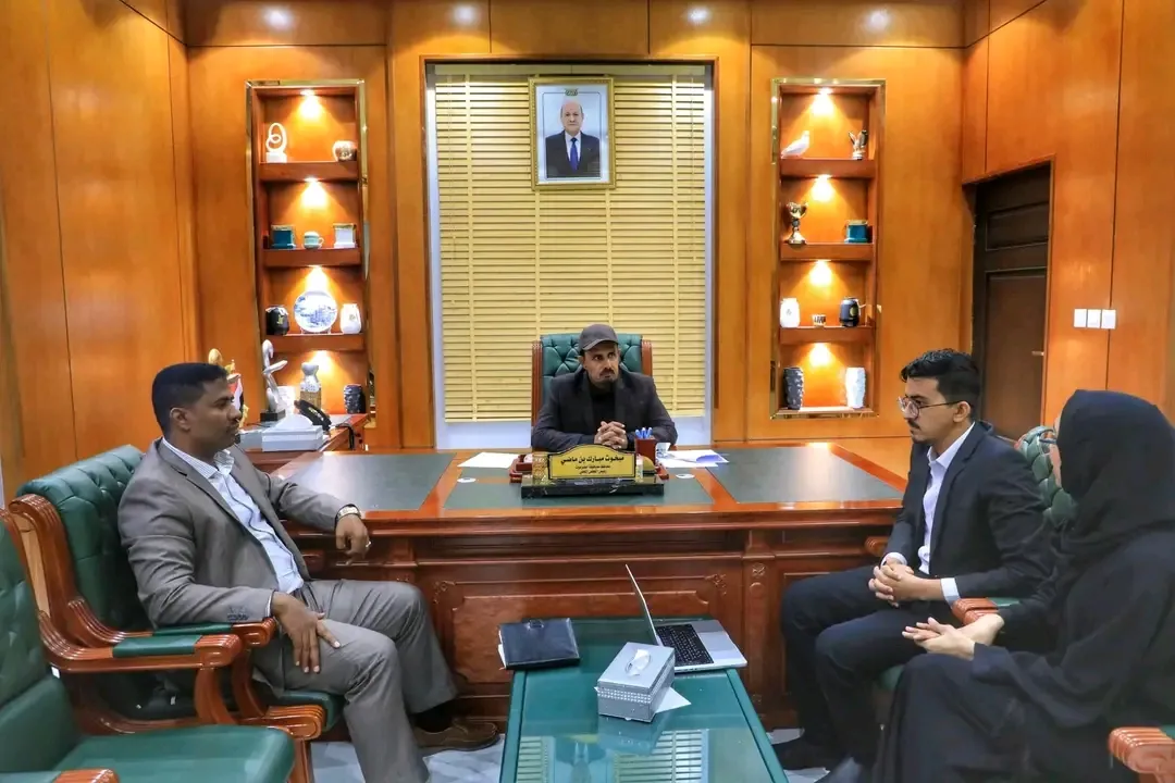 محافظ حضرموت يطلع على تحضيرات مؤسسة حضرموت للثقافة للبدء بمشروع المساحة الإبداعية \"منطقة الفنون\"