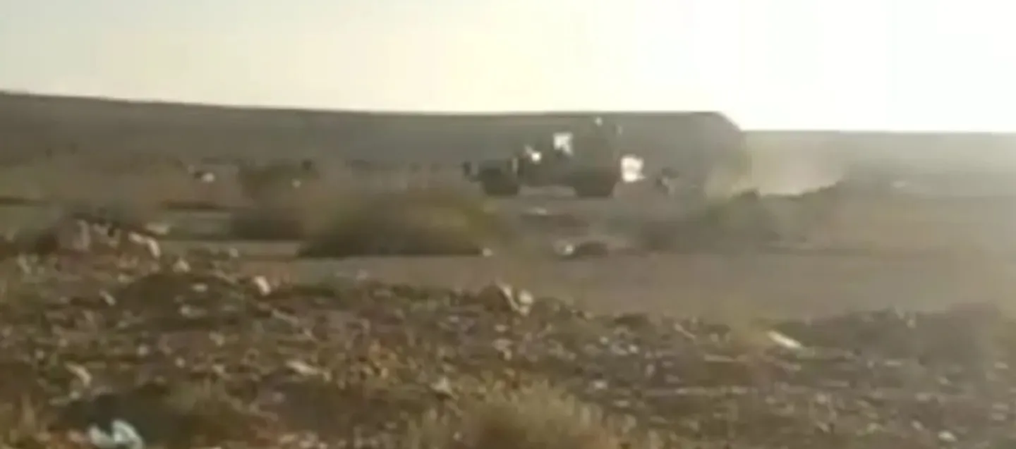 النخبة الحضرمية تحرر قواطر كهرباء وتعتقل 32 من أفراد نقطة الرماض وتقتادهم إلى البحث الجنائي بالمكلا وتفرض سيطرتها على الموقع