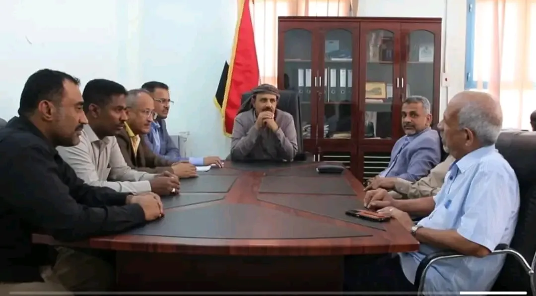 محافظ حضرموت يترأس اجتماعًا خدميًا وأمنيًا لمناقشة الأوضاع العامة في المحافظة