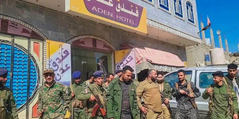 العميد القبة يتفقد موقع الإعتداء على فندق عدن بالضالع ويتوعد بملاحقة المعتدين