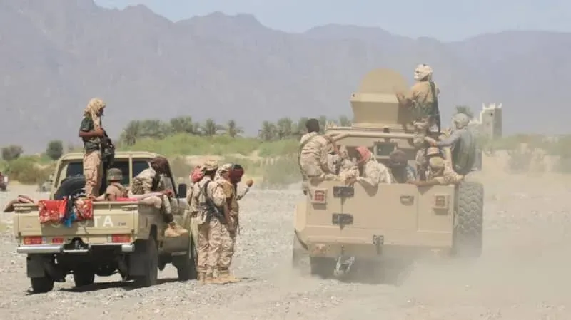 محللون سياسيون الحوثي والإخوان يوظفان القاعدة لضرب الاستقرار في الجنوب