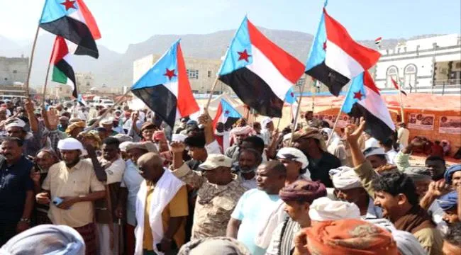 جماهير سقطرى تثمن صمود القوات الجنوبية في حضرموت والمهرة