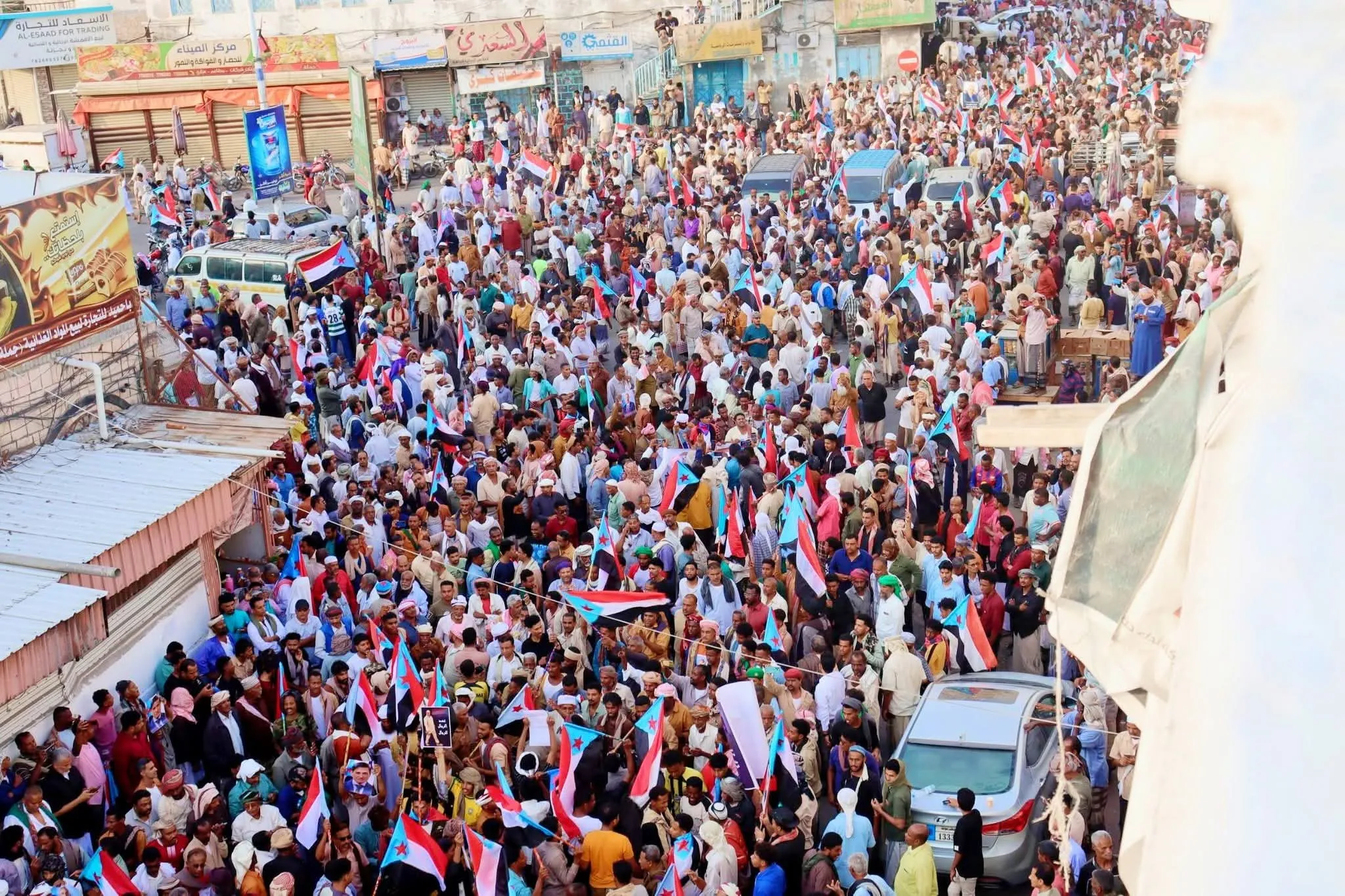 أبناء حضرموت يلبون دعوة الرئيس الزبيدي للاحتشاد في مليونية الثبات والتصعيد الشعبي \