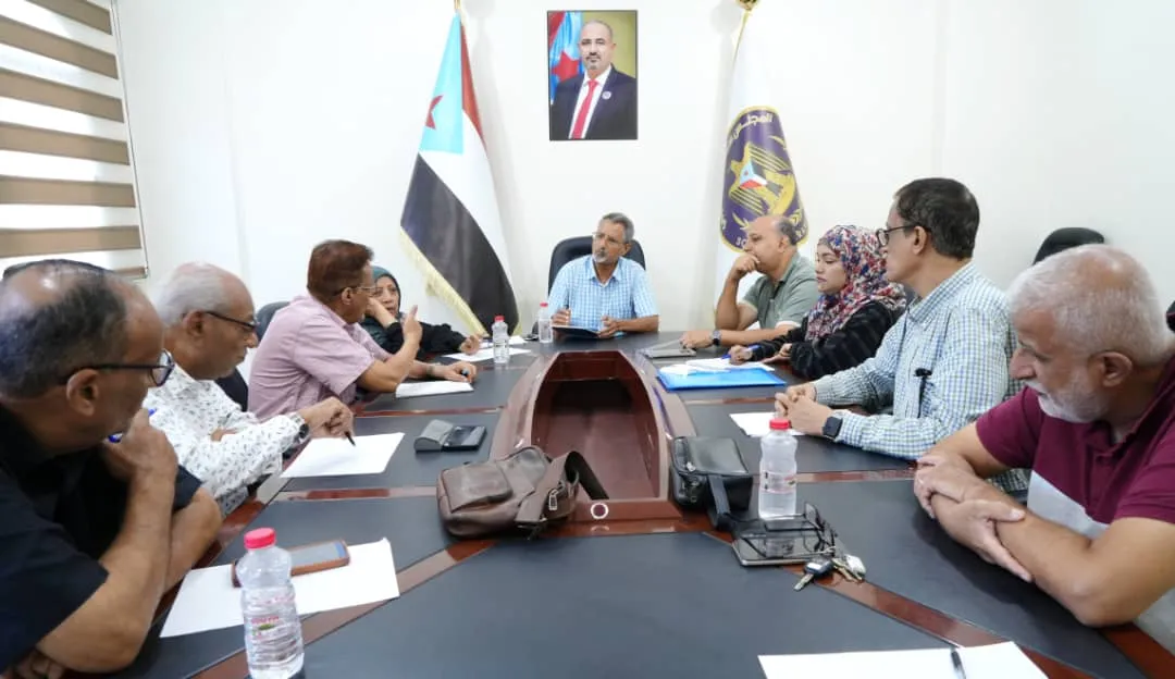 الهيئة الاقتصادية والخدمية تعقد اجتماعها الدوري وتناقش مستجدات الأوضاع الاقتصادية الراهنة