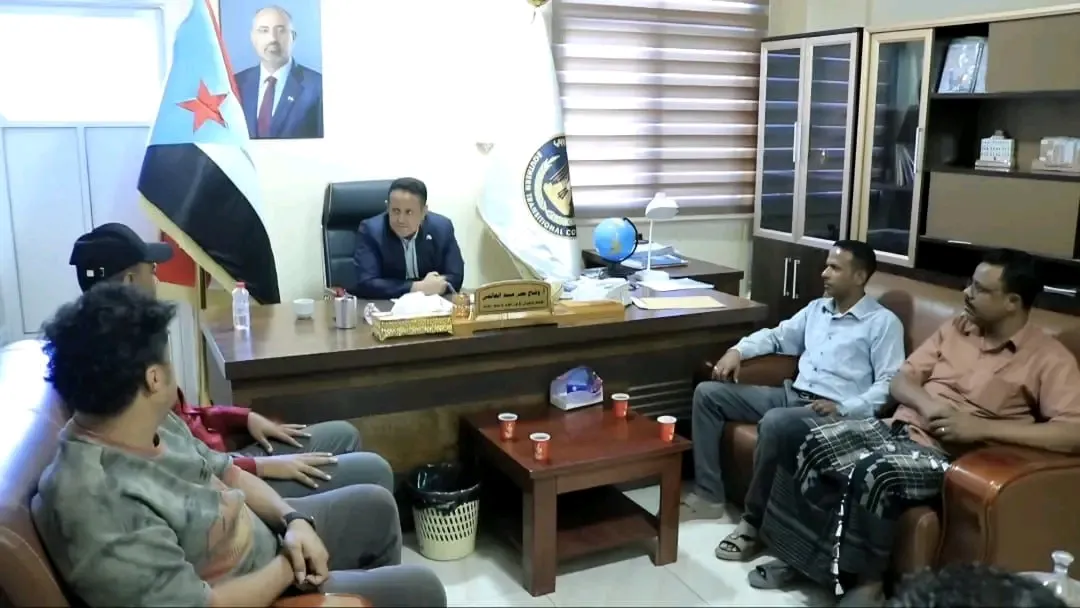 الحالمي يلتقي اعضاء من الهيئة المساعدة للوادي، ويشيد بثبات وصمود أبناء حضرموت