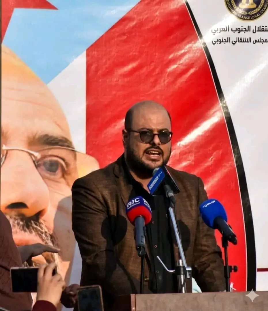 رئيس انتقالي حضرموت يشيد بصمود أبناء حضرموت التاريخي ويؤكد تجديد التفويض للرئيس القائد جسّد الإرادة الشعبية لأبناء المحافظة