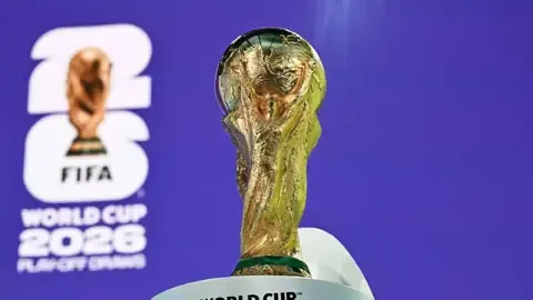 بعد اشتعال أسعار الذهب.. كم يبلغ ثمن مجسم كأس العالم حاليا؟