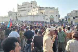 هيومن رايتس تستنكر العنف المسلح ضد متظاهري عدن وحضرموت