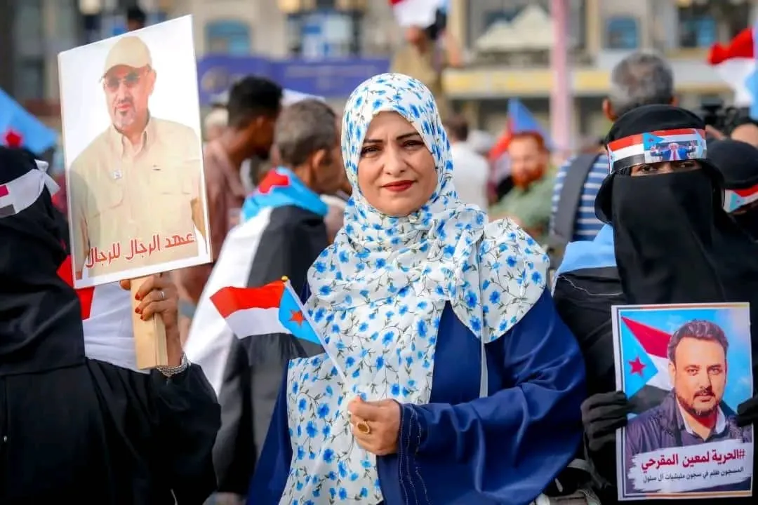 المرأة الجنوبية.. أيقونة النضال التي حملت راية الحراك الشعبي في معركة استعادة الحق الجنوبي
