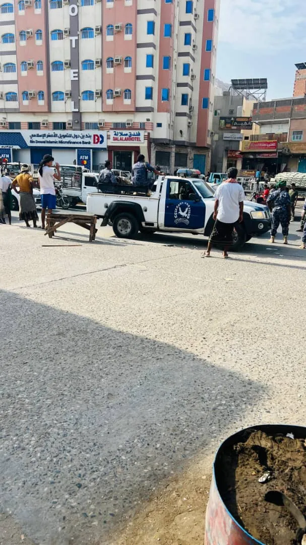 اعتقالات واسعة في صفوف المحتجين بالمكلا بالتزامن مع إشهار «المجلس التنسيقي» وسط انتشار عسكري مكثف