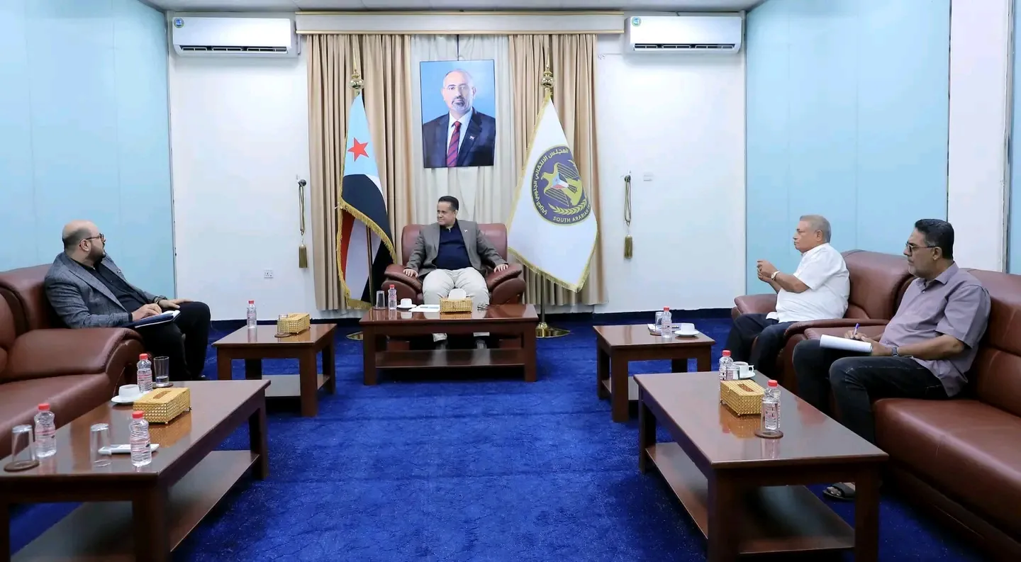 الأمين العام يلتقي قيادة انتقالي حضرموت ويؤكد أهمية توحيد الجهود لمواجهة التحديات الراهنة