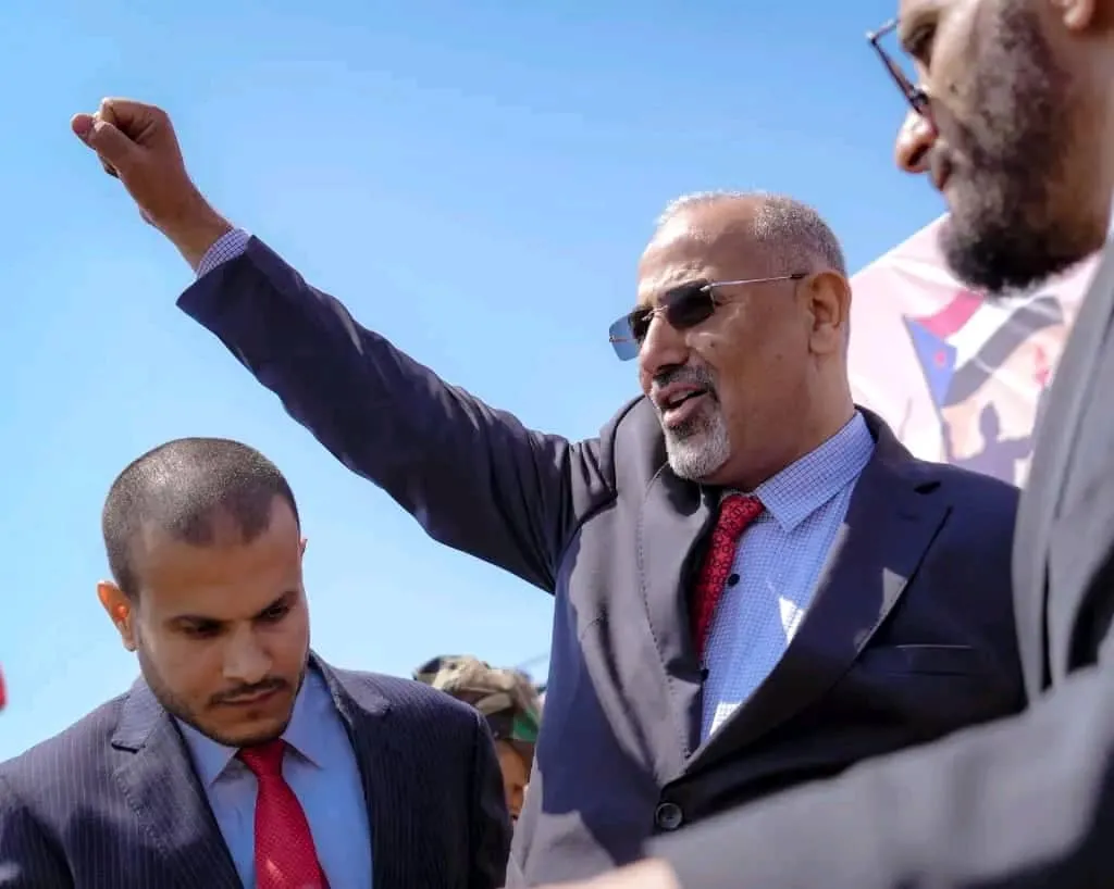 باب المندب في مهب الخطر.. هل تفرض المرحلة عودة الرئيس الزبيدي والقوى الجنوبية إلى واجهة المشهد