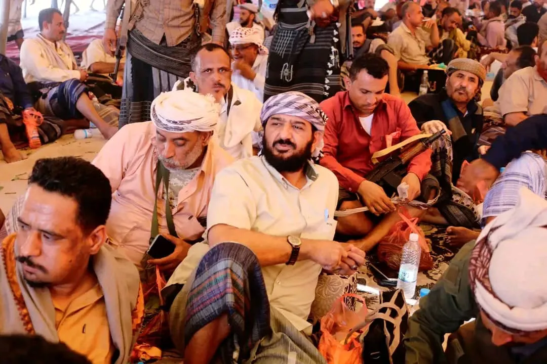 قيادات عسكرية وأمنية بارزة تؤدي واجب العزاء في استشهاد العقيد سعيد أسعد بردفان
