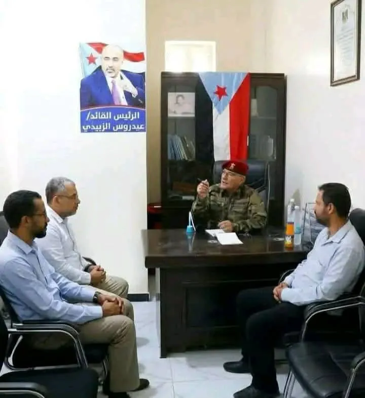 العميد مهدي يلتقي ممثلي اللجنة الدولية للصليب الأحمر ويناقش الاحتياجات الإنسانية في الضالع