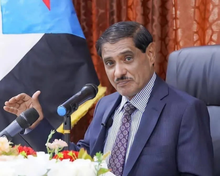 أي شعب هذا الذي خرج عن بكرة أبيه اليوم