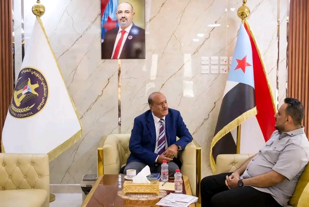 هرهره يلتقي الناشط السياسي معين المقرحي مشيدا بمواقفه الوطنية