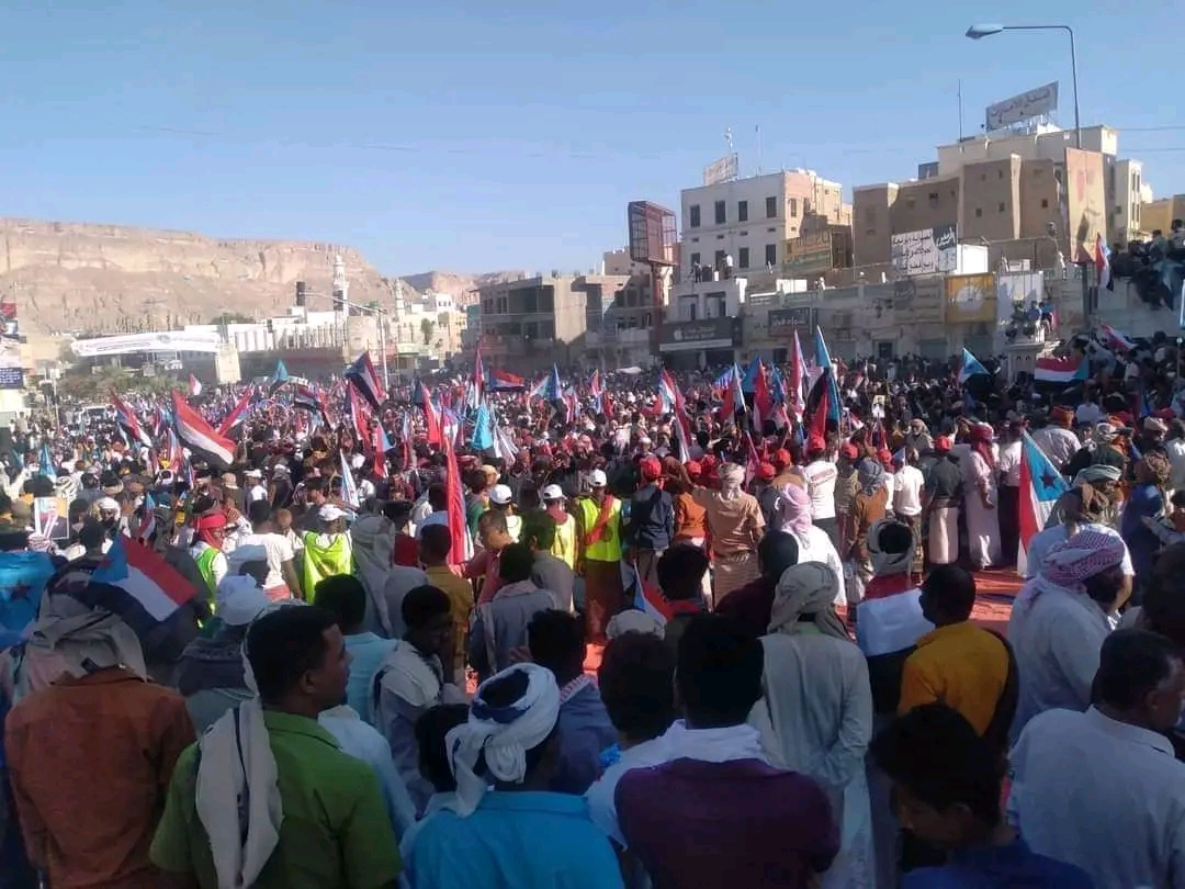 عاجل : قائد الهبة الحضرمية يعلن تفعيل قوة دفاع #حضرموت لتحرير وادي #حضرموت