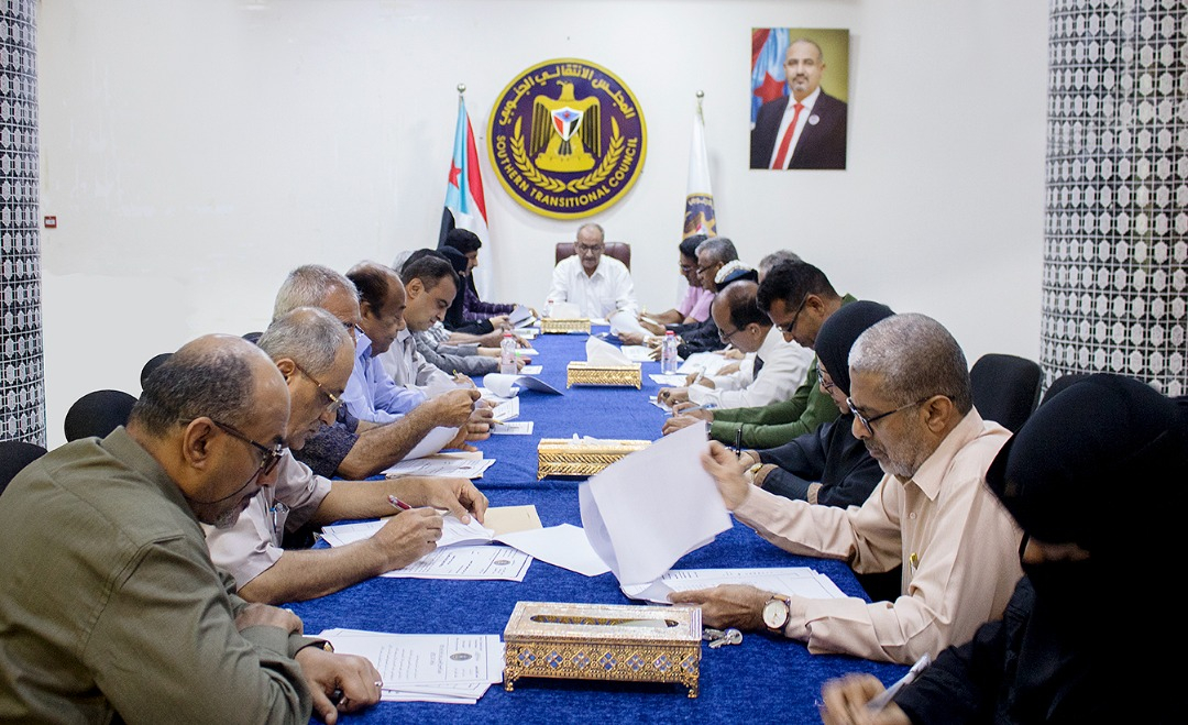 الأمانة العامة تعقد اجتماعها الدوري وتشيد بنجاح احتفالات عيد الاستقلال الوطني