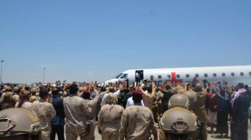 احتفاء جنوبي واسع بالأسرى.. والزُبيدي: لن نهدأ حتى يعود كل الجنوبيين ويعود الحق لأهله