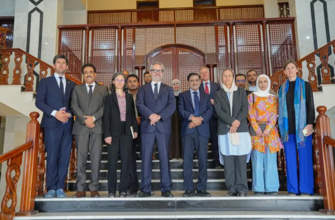 PLC Member Major General Faraj Salmeen Al-Bahsani Meets with EU Delegation in Al-Mukalla