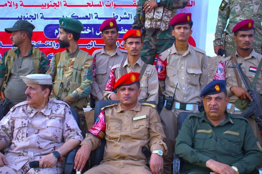 برعاية الرئيس الزُبيدي.. الشرطة العسكرية الجنوبية تحتفي باختتام الدورة التكتيكية بعروض نوعية ورسائل جاهزية