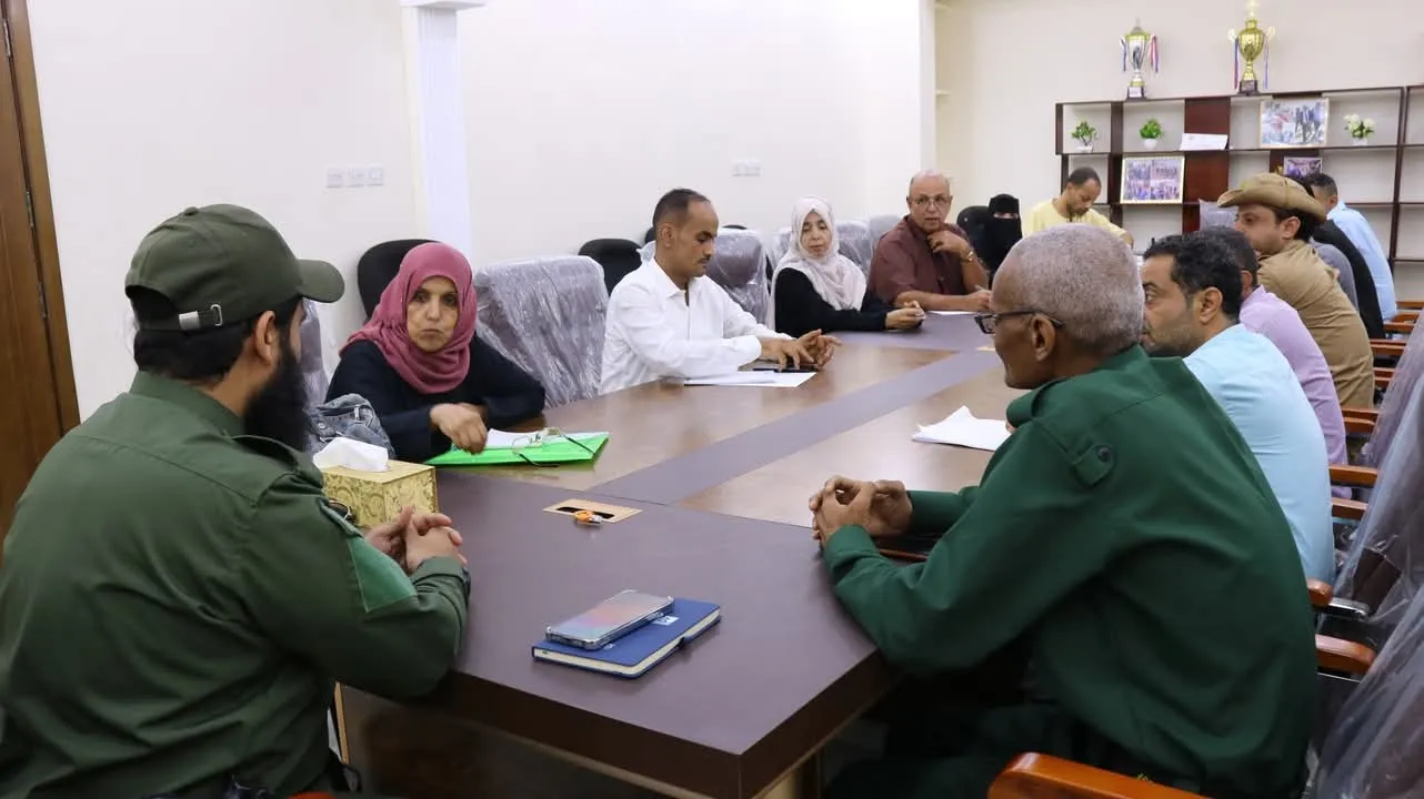 في إطار التحضير لليوم العالمي لمكافحة المخدرات... إدارة أمن عدن تحتضن اجتماعًا موسعًا بمشاركة مكافحة المخدرات في الأحزمة الأمنية وأمن عدن ووزارة الصحة.