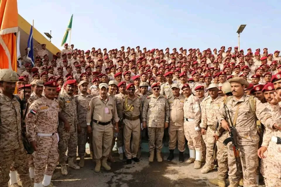 المنطقة العسكرية الثانية تهنئ خريجي الدفعة الثالثة الجامعيين من الكلية الحربية بعدن