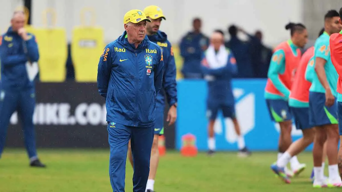 أول تشكيل لأنشيلوتي مع منتخب البرازيل