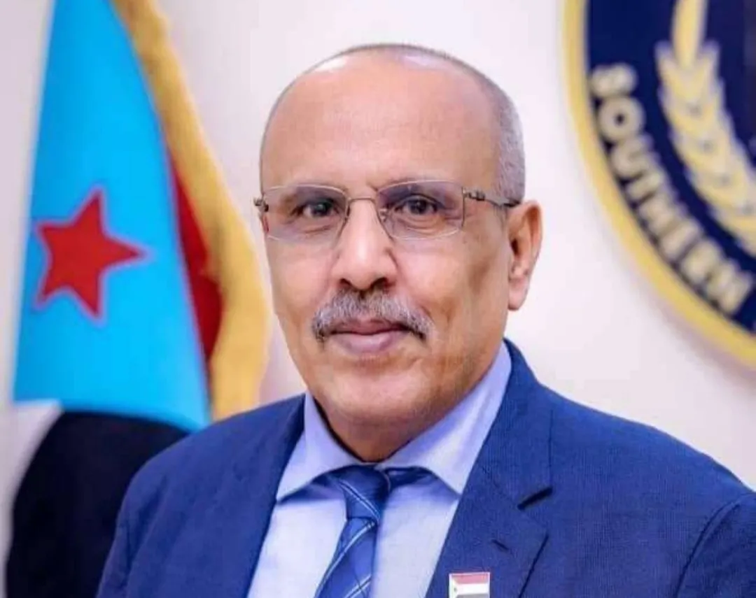 الكثيري يُعَّزي في وفاة القاضي والمقدم محمد علي بن طالب