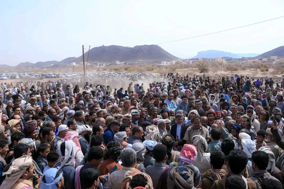 بموكب جنائزي مهيب.. رئيس تنفيذية انتقالي شبوة يشارك في تشييع جثمان الشهيد الخليفي