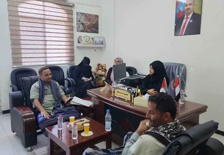 هيئة الإغاثة والأعمال الإنسانية تبحث سبل دعم الأسر المتضررة في قرية قرين بالمسيمير