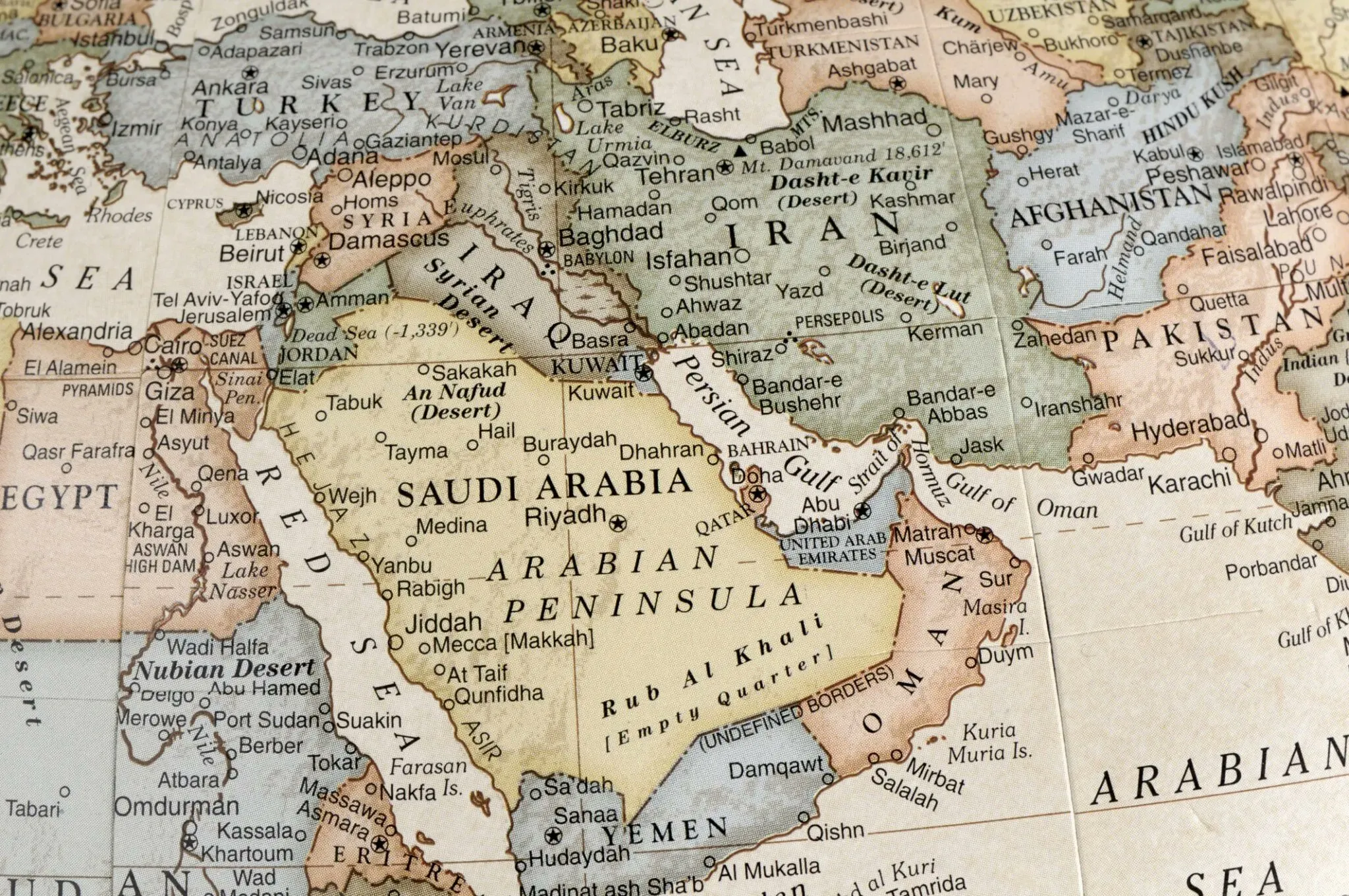 لماذا أصبحت الرؤى الغربية لشرق أوسط جديد بلا قيمة؟