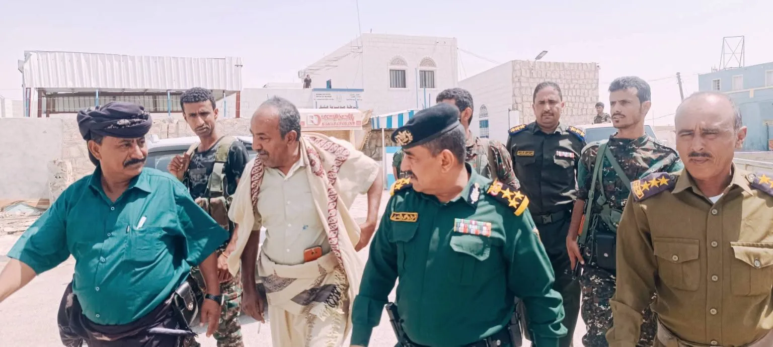 مدير عام شرطة شبوة يتفقد شرطة مديرية عتق ويطلع على سير العمل