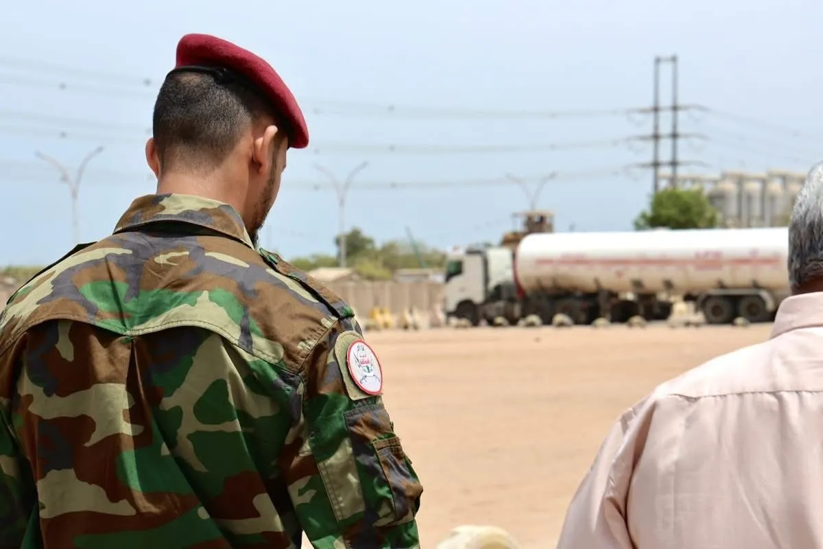 بتوجيهات من المحرّمي.. إحباط عملية تهريب مقطورات غاز كانت في طريقها إلى الحوثيين