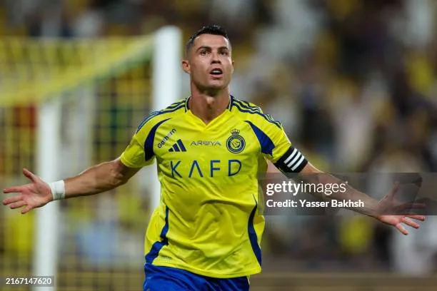 كريستيانو رونالدو لاعب الموسم في الدوري السعودي، باختيار الجماهير