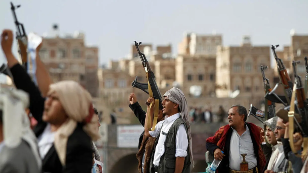 محكمة \"الزكاة\".. الحوثيون يقوننون الابتزاز ويشرعنون الفوضى الاقتصادية تحت عباءة القضاء