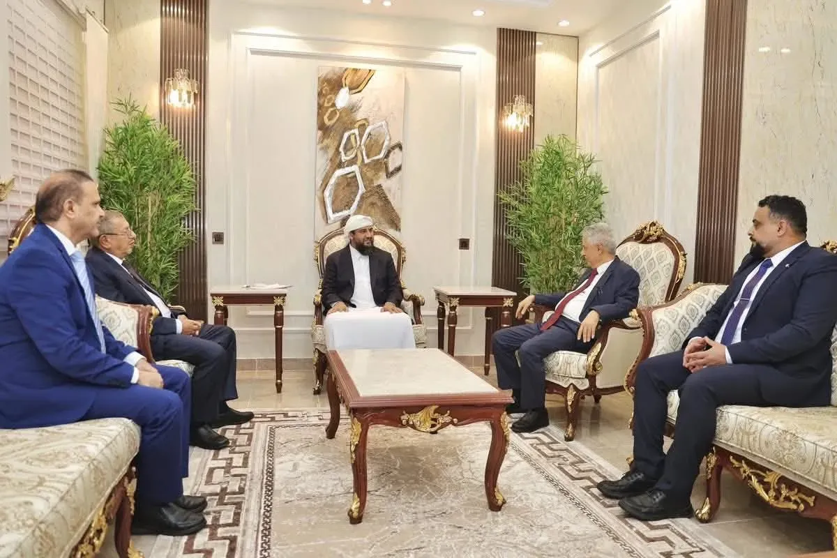 Al-Mahrami meets with the leadership of the Supreme Judicial Council and affirms his support for judicial independence and the file of forcibly excluded from their positions