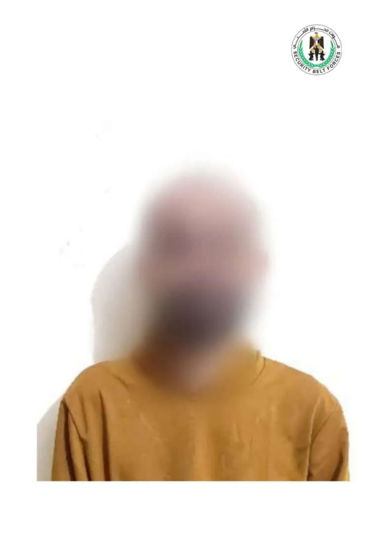 قوات الحزام الأمني بعدن تُحبط عملية تجسس حوثية وتلقي القبض على عنصر استخباراتي خطير