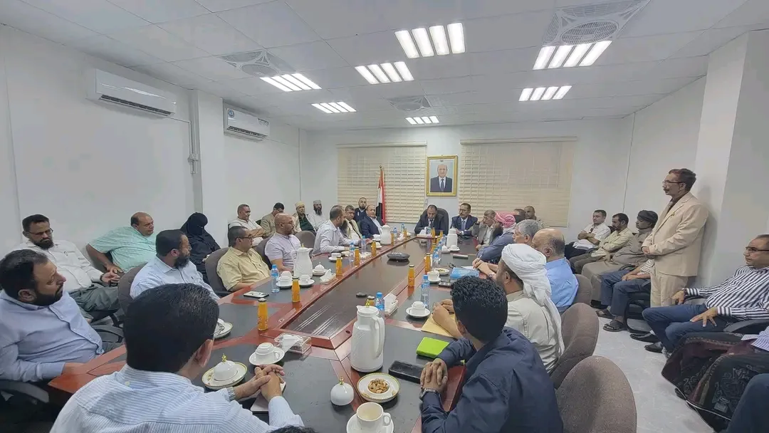 وزير الصناعة يناقش مع كبار التجار والمستوردين تخفيض الأسعار وفقاً للمتغيرات السعرية الجديدة
