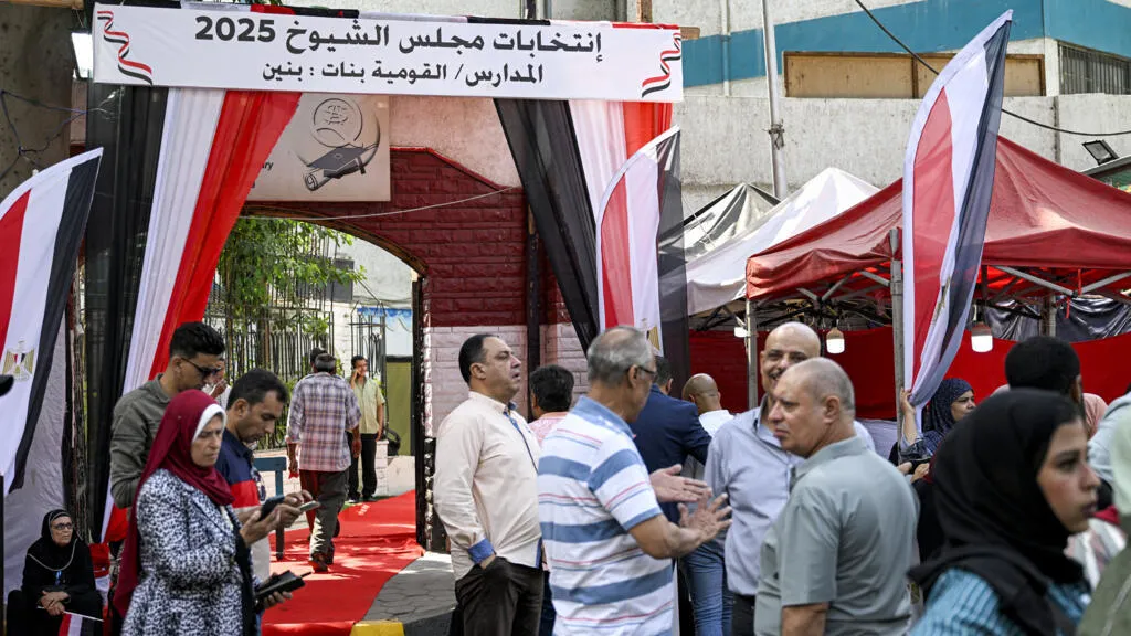 مصر: انطلاق التصويت لانتخاب 200 نائب في مجلس الشيوخ