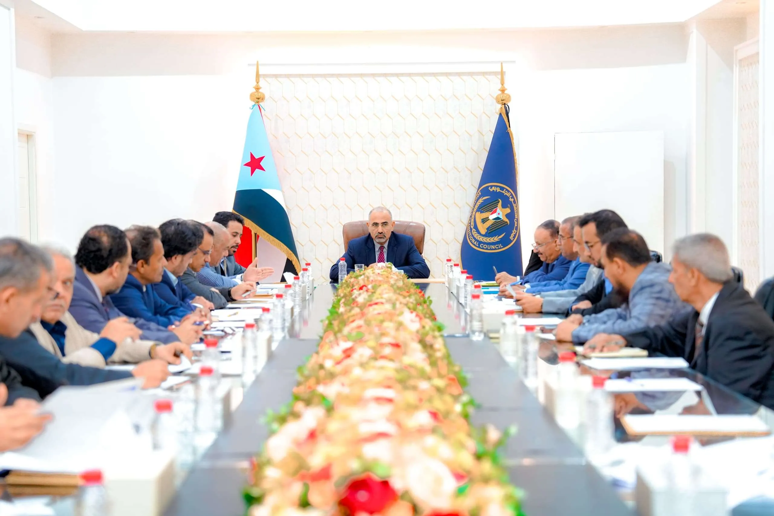 القيادة التنفيذية تقف أمام التحضيرات الجارية لانعقاد عدد من المؤتمرات الدولية والمحلية لتعزيز الاقتصاد