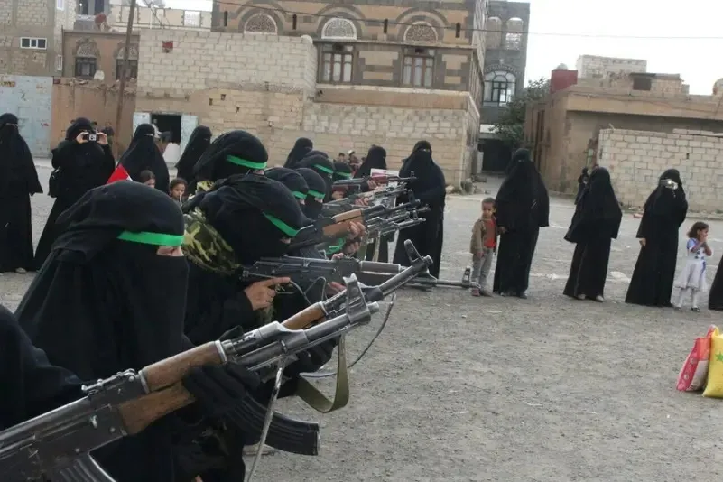الزينبيات.. الوجه النسائي للحوثيين