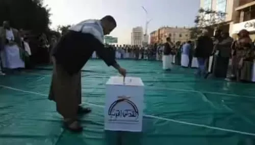 من المساجد إلى المدارس.. الحوثيون يستغلون الضربات الإسرائيلية لمضاعفة الجبايات