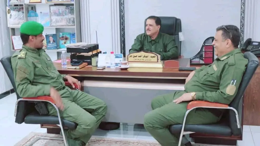 لقاء أمنـي مشتـرك بين نائـب مدير أمـن عدن والعميد جلال الربيعي لبحـث تعـزيـز التنسيـق الميدانـي.