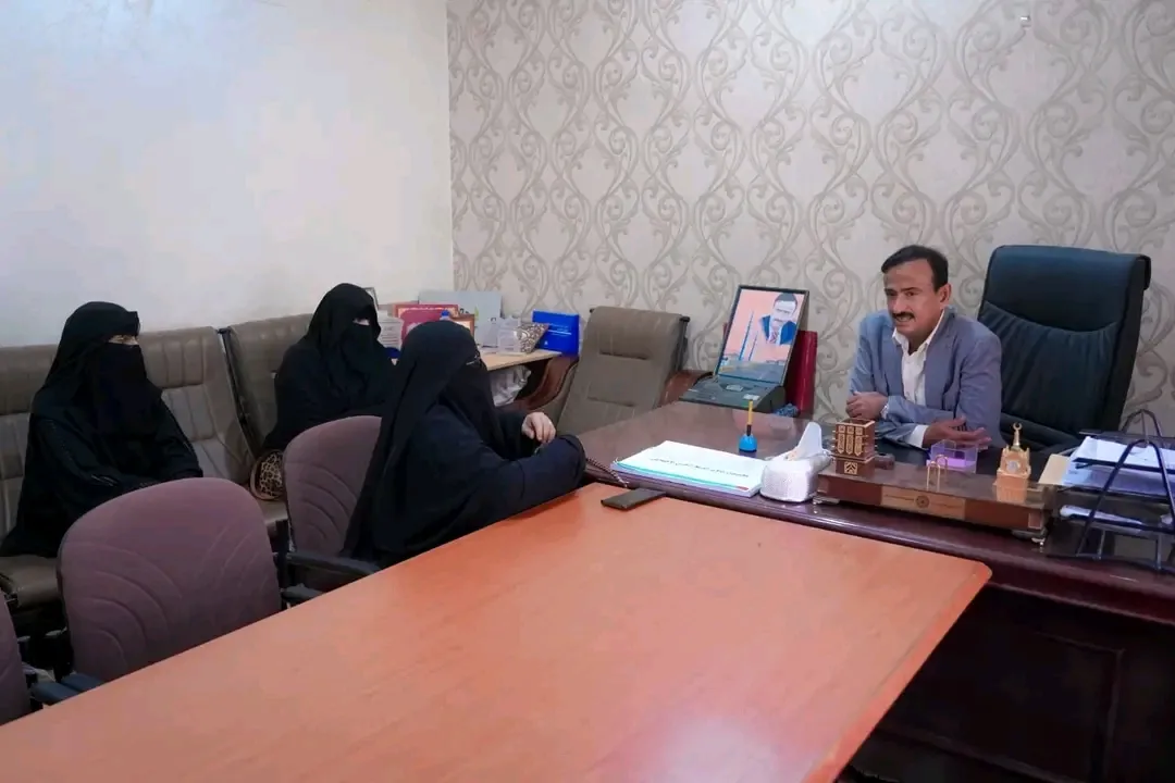 المحافظ بن الوزير: يؤكد دعم أنشطة المرأة في إطار تكامل الجهود التنموية.